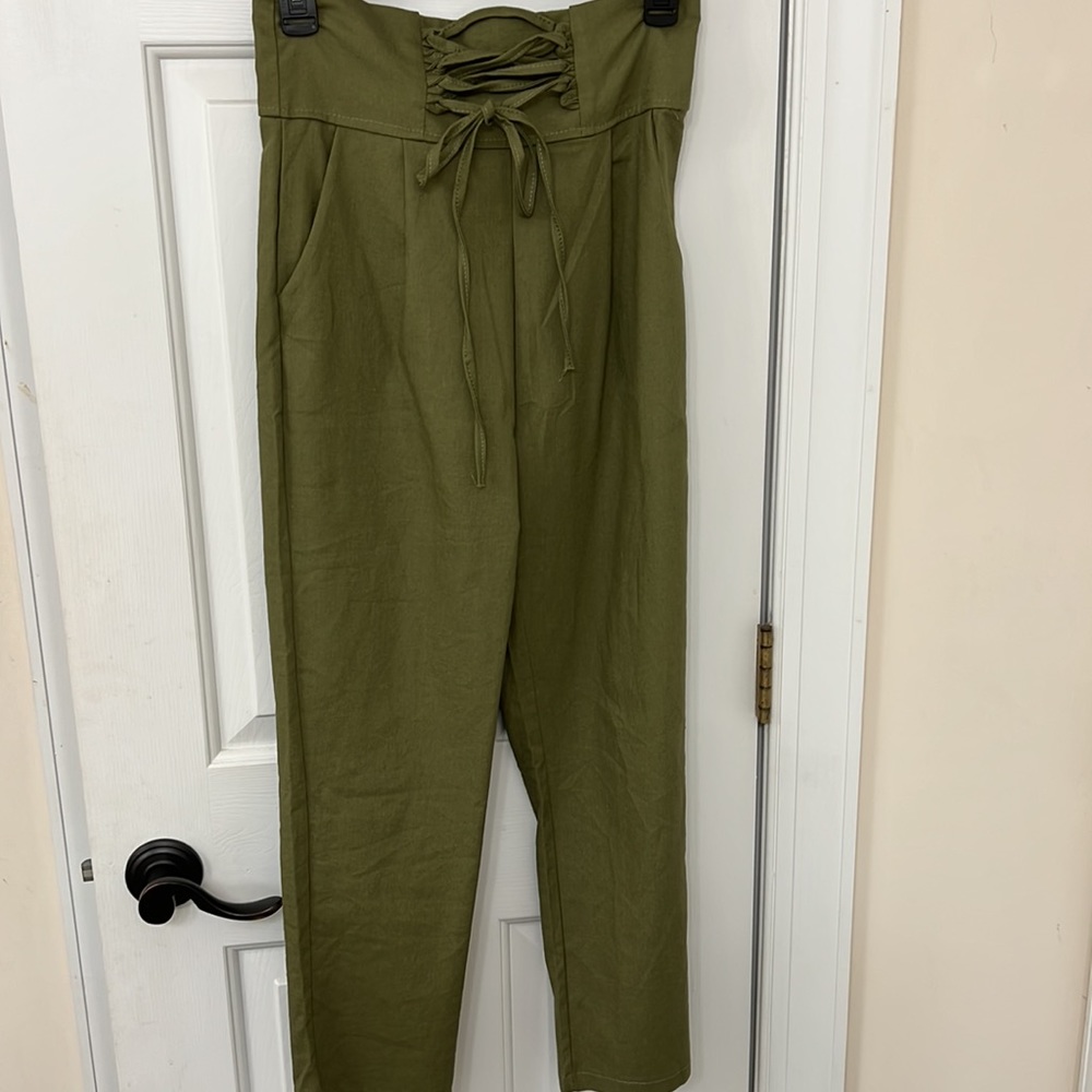 Women’s olive green pants with cross cross belt - Picture 2 of 4